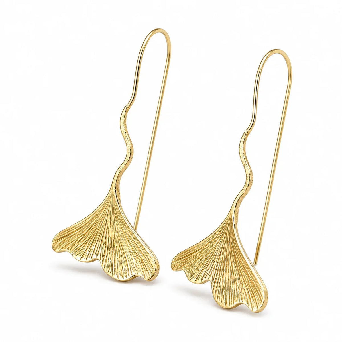 Styling ginkgo leaf earrings women