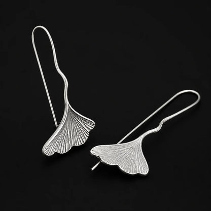 Styling ginkgo leaf earrings women